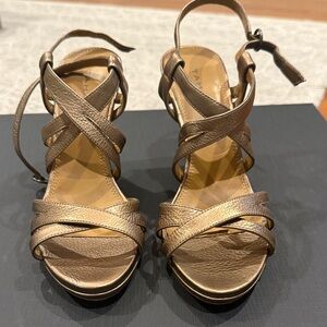 Tahari Women's Metallic Bronze Strappy Sandals